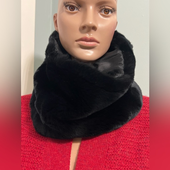 Michael Kors | Accessories | New Michael Kors Super Sof Rabbit Snood ...